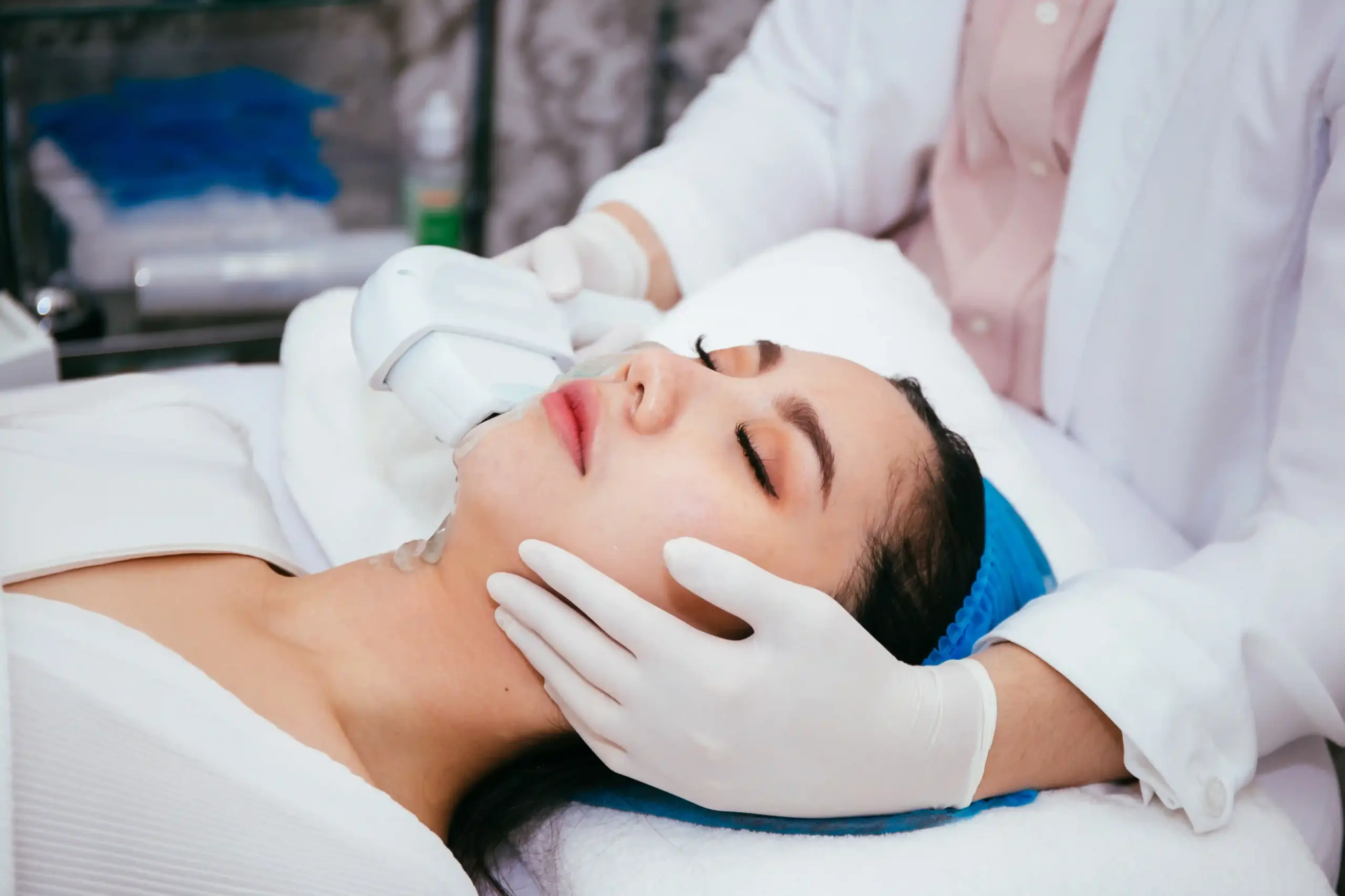 Thread Lift, HIFU and Fillers: Your Non-Surgical Facelift Guide